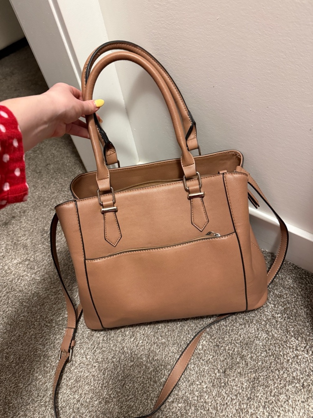 Classic Tan Tote Handbag with Shoulder Strap